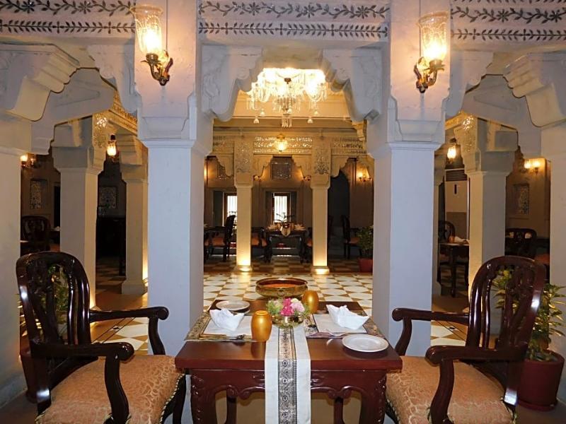 Brijrama Palace, Varanasi - By The Ganges Exteriör bild